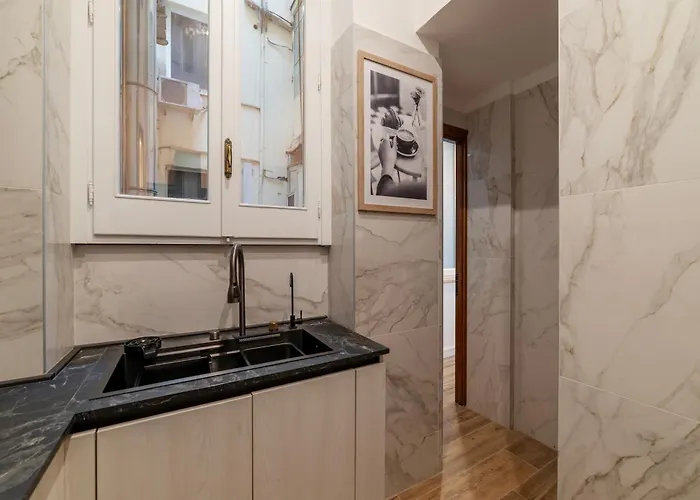 Guesthost - Rione Sallustiano Elegant Rom