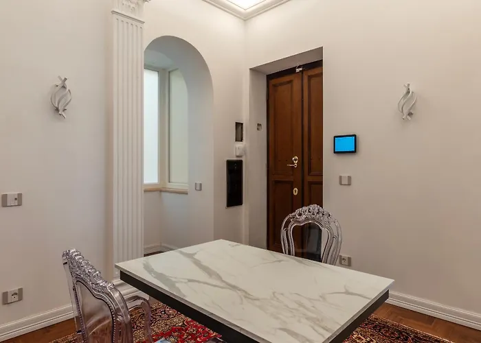 Guesthost - Rione Sallustiano Elegant Apartment