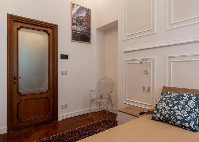 Apartment Guesthost - Rione Sallustiano Elegant Rom